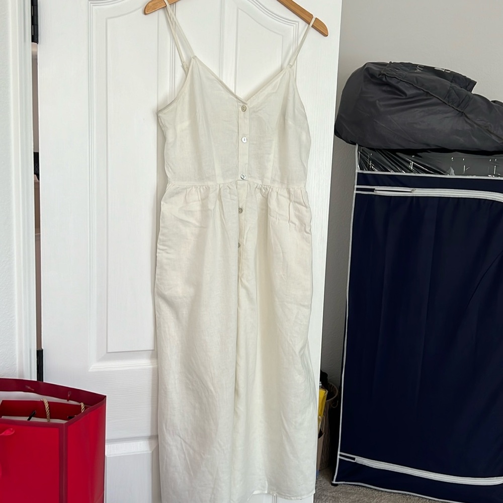 Target summer linen type of dress, new. Size S